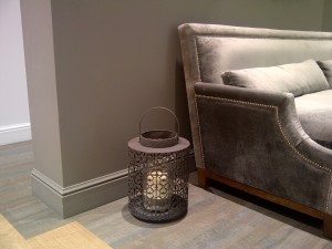 Перваз SX118 в цвета на стената