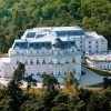 Приказен хотелски интериор в замък Шато