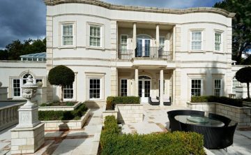 Bank hall otvan Bank hall otvan